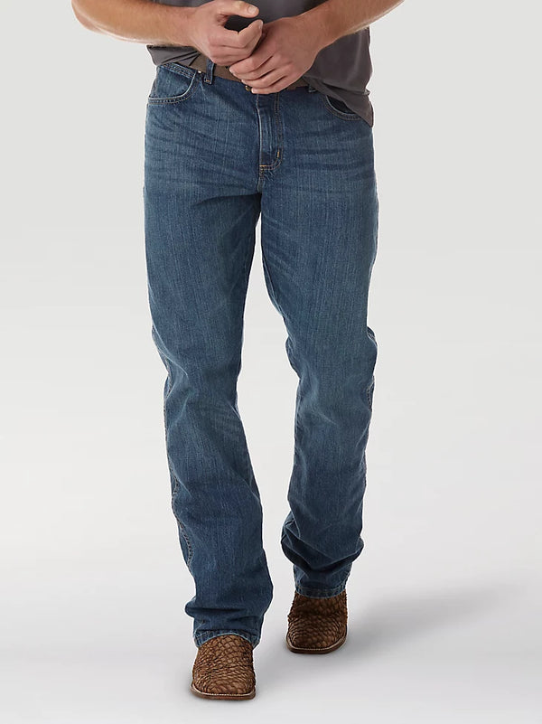 WRANGLER RETRO RELAXED FIT BOOTCUT JEAN TB WASH - The Blue Ox 916